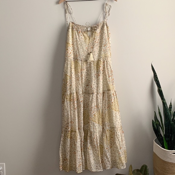 Storia Dresses & Skirts - Vici Gisele Cotton Floral Tiered Tassel Dress